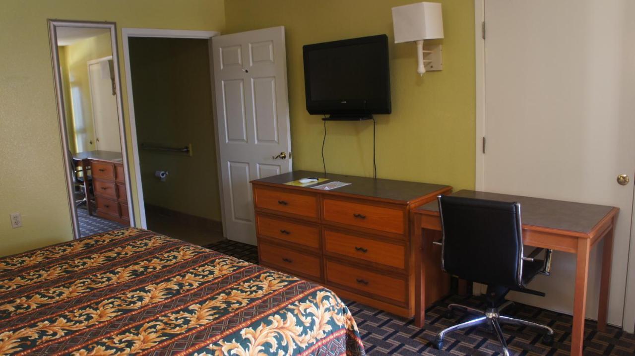 Regency Inn 泰勒 外观 照片